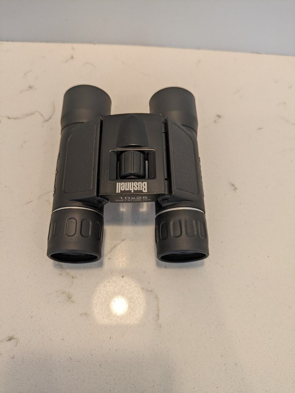Bushnell 10X25 Compact Binoculars 300ft At 1000 Yds.